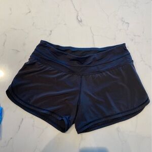 Lululemon Shorts Size 6